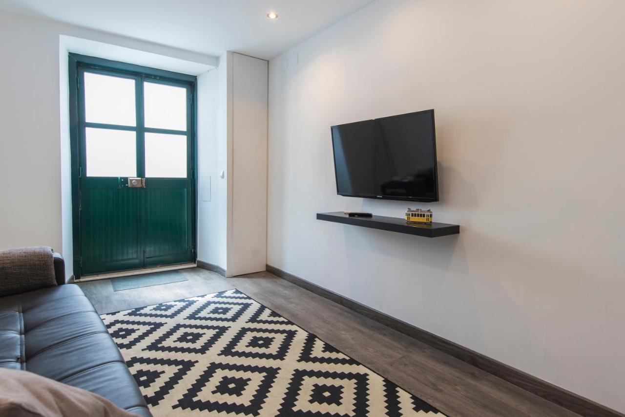 Apartament Alfama Typical Beco Da Adica Lizbona Zewnętrze zdjęcie