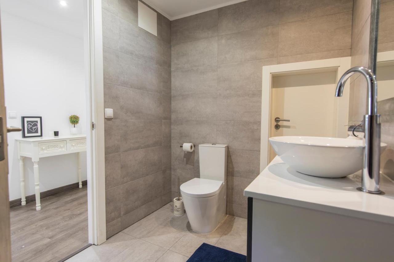 Apartament Alfama Typical Beco Da Adica Lizbona Zewnętrze zdjęcie